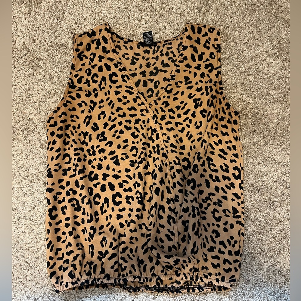 Business casual leopard synched bottom top